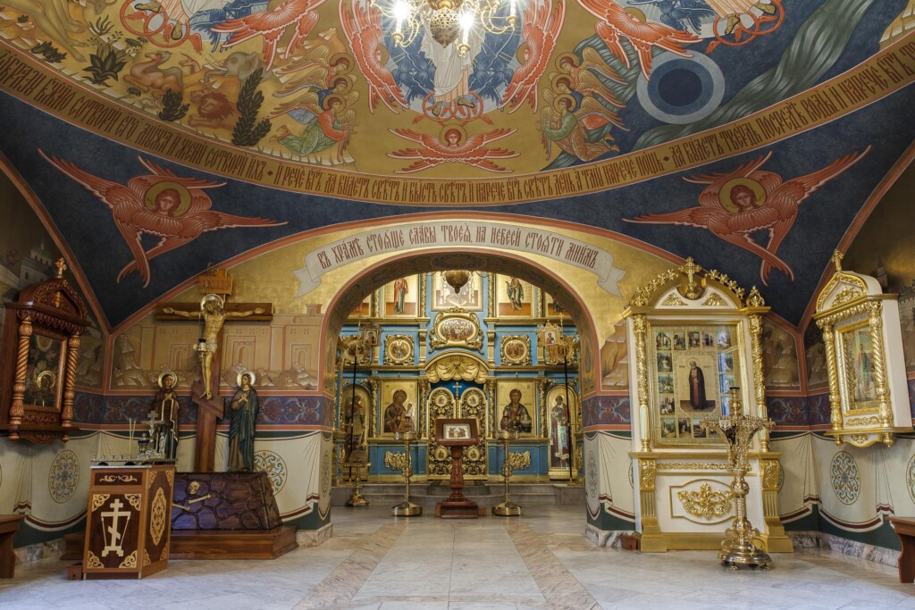 Храм Грузинской иконы Божией Матери в Якшино